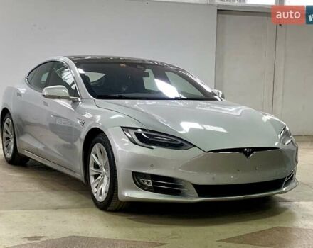 Сірий Тесла Модель С, об'ємом двигуна 0 л та пробігом 160 тис. км за 20790 $, фото 10 на Automoto.ua