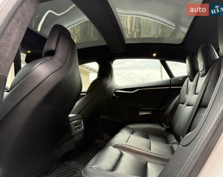 Серый Тесла Модель С, объемом двигателя 0 л и пробегом 128 тыс. км за 18300 $, фото 23 на Automoto.ua