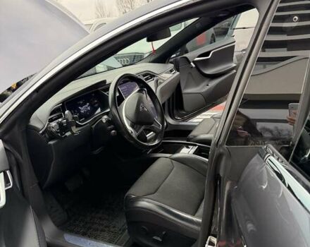 Серый Тесла Модель С, объемом двигателя 0 л и пробегом 220 тыс. км за 19000 $, фото 20 на Automoto.ua