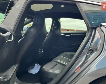 Серый Тесла Модель С, объемом двигателя 0 л и пробегом 150 тыс. км за 18500 $, фото 16 на Automoto.ua