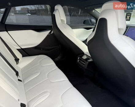 Серый Тесла Модель С, объемом двигателя 0 л и пробегом 141 тыс. км за 18350 $, фото 28 на Automoto.ua