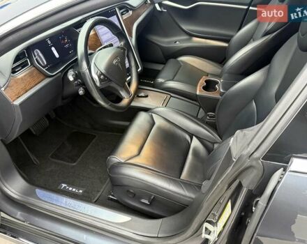 Серый Тесла Модель С, объемом двигателя 0 л и пробегом 111 тыс. км за 20500 $, фото 44 на Automoto.ua
