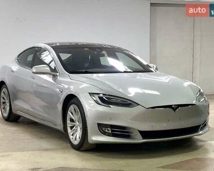 Сірий Тесла Модель С, об'ємом двигуна 0 л та пробігом 160 тис. км за 20790 $, фото 15 на Automoto.ua