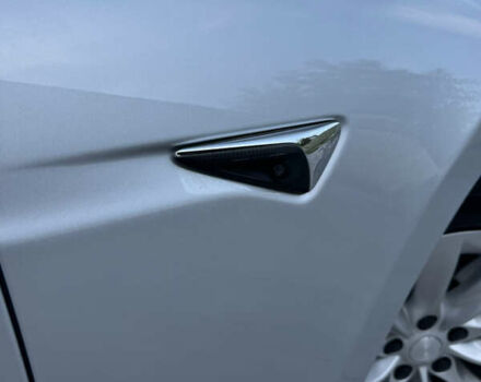 Серый Тесла Модель С, объемом двигателя 0 л и пробегом 135 тыс. км за 27500 $, фото 8 на Automoto.ua