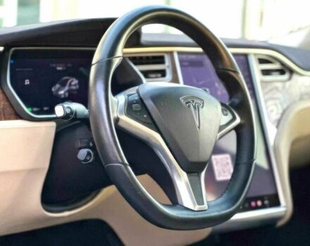 Серый Тесла Модель С, объемом двигателя 0 л и пробегом 112 тыс. км за 8100 $, фото 6 на Automoto.ua