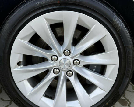 Серый Тесла Модель С, объемом двигателя 0 л и пробегом 132 тыс. км за 17200 $, фото 7 на Automoto.ua