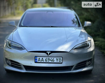 Серый Тесла Модель С, объемом двигателя 0 л и пробегом 83 тыс. км за 22000 $, фото 12 на Automoto.ua