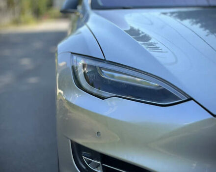 Серый Тесла Модель С, объемом двигателя 0 л и пробегом 83 тыс. км за 22000 $, фото 28 на Automoto.ua