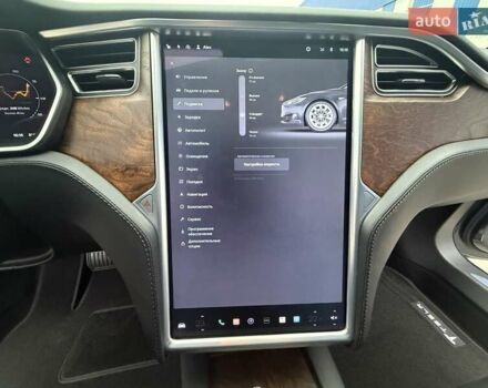 Серый Тесла Модель С, объемом двигателя 0 л и пробегом 111 тыс. км за 20500 $, фото 71 на Automoto.ua