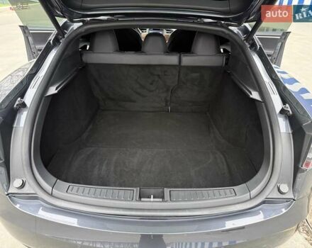 Серый Тесла Модель С, объемом двигателя 0 л и пробегом 111 тыс. км за 20500 $, фото 70 на Automoto.ua