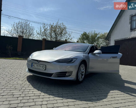 Серый Тесла Модель С, объемом двигателя 0 л и пробегом 250 тыс. км за 16500 $, фото 7 на Automoto.ua