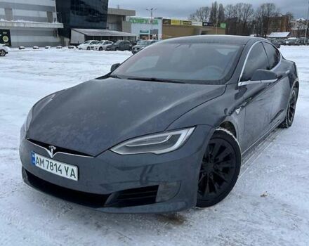 Серый Тесла Модель С, объемом двигателя 0 л и пробегом 192 тыс. км за 18000 $, фото 1 на Automoto.ua