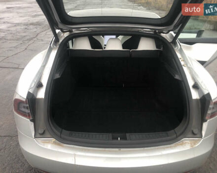 Сірий Тесла Модель С, об'ємом двигуна 0 л та пробігом 273 тис. км за 17200 $, фото 4 на Automoto.ua