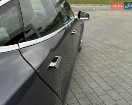 Серый Тесла Модель С, объемом двигателя 0 л и пробегом 161 тыс. км за 16700 $, фото 49 на Automoto.ua