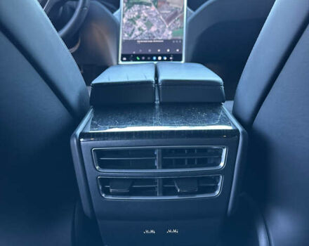 Сірий Тесла Модель С, об'ємом двигуна 0 л та пробігом 135 тис. км за 19999 $, фото 2 на Automoto.ua