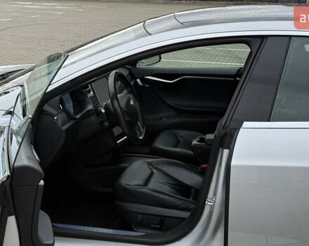 Серый Тесла Модель С, объемом двигателя 0 л и пробегом 166 тыс. км за 22500 $, фото 7 на Automoto.ua