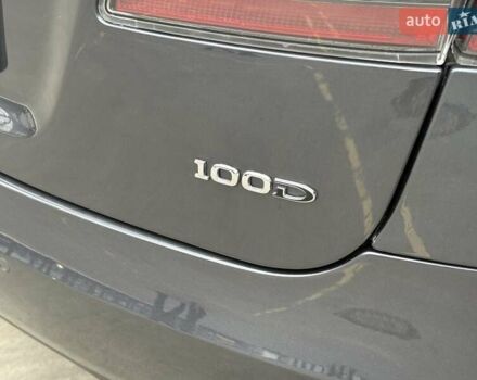 Серый Тесла Модель С, объемом двигателя 0 л и пробегом 111 тыс. км за 20500 $, фото 73 на Automoto.ua