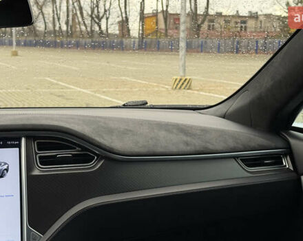 Серый Тесла Модель С, объемом двигателя 0 л и пробегом 166 тыс. км за 22500 $, фото 11 на Automoto.ua