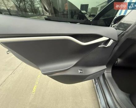 Серый Тесла Модель С, объемом двигателя 0 л и пробегом 111 тыс. км за 20500 $, фото 53 на Automoto.ua