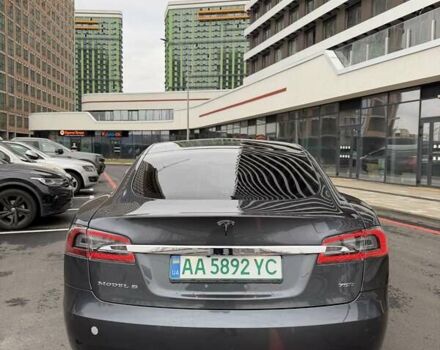 Серый Тесла Модель С, объемом двигателя 0 л и пробегом 220 тыс. км за 19000 $, фото 2 на Automoto.ua