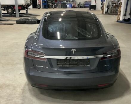 Тесла Модель С 2017 в Киеве на Automoto.ua Серый Тесла Модель С, объемом двигателя 0 л и пробегом 108 тыс. км за 17300 $, фото 2 на Automoto.ua