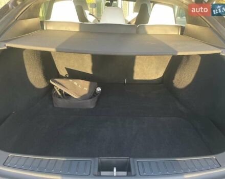 Серый Тесла Модель С, объемом двигателя 0 л и пробегом 99 тыс. км за 18000 $, фото 10 на Automoto.ua