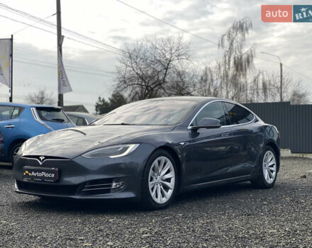 Серый Тесла Модель С, объемом двигателя 0 л и пробегом 233 тыс. км за 16800 $, фото 3 на Automoto.ua