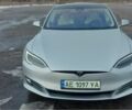 Серый Тесла Модель С, объемом двигателя 0 л и пробегом 154 тыс. км за 19999 $, фото 1 на Automoto.ua