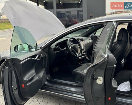 Серый Тесла Модель С, объемом двигателя 0 л и пробегом 161 тыс. км за 16700 $, фото 39 на Automoto.ua