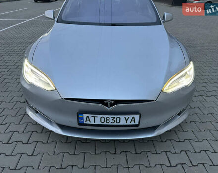 Серый Тесла Модель С, объемом двигателя 0 л и пробегом 98 тыс. км за 20500 $, фото 4 на Automoto.ua