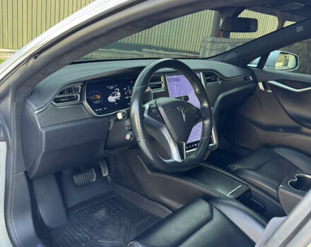 Серый Тесла Модель С, объемом двигателя 0 л и пробегом 135 тыс. км за 27500 $, фото 15 на Automoto.ua