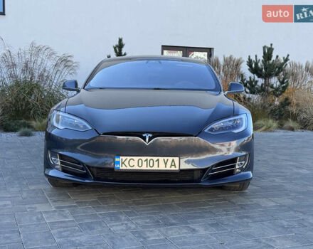 Тесла Модель С 2017 у Луцьку на Automoto.ua Сірий Тесла Модель С, об'ємом двигуна 0 л та пробігом 164 тис. км за 22111 $, фото 19 на Automoto.ua