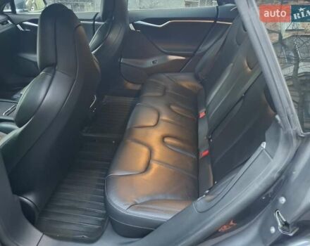 Серый Тесла Модель С, объемом двигателя 0 л и пробегом 202 тыс. км за 23000 $, фото 9 на Automoto.ua