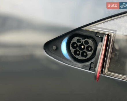 Серый Тесла Модель С, объемом двигателя 0 л и пробегом 233 тыс. км за 16800 $, фото 21 на Automoto.ua