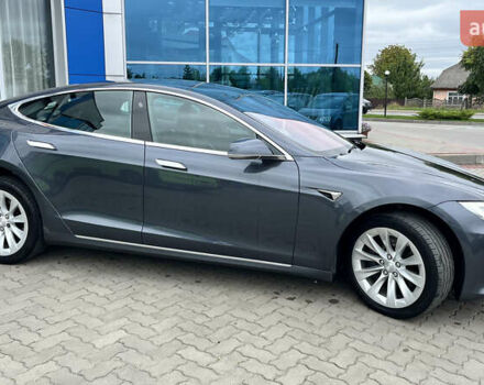 Серый Тесла Модель С, объемом двигателя 0 л и пробегом 150 тыс. км за 18500 $, фото 4 на Automoto.ua
