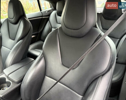 Серый Тесла Модель С, объемом двигателя 0 л и пробегом 128 тыс. км за 18300 $, фото 17 на Automoto.ua