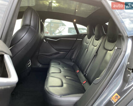 Серый Тесла Модель С, объемом двигателя 0 л и пробегом 233 тыс. км за 16800 $, фото 38 на Automoto.ua