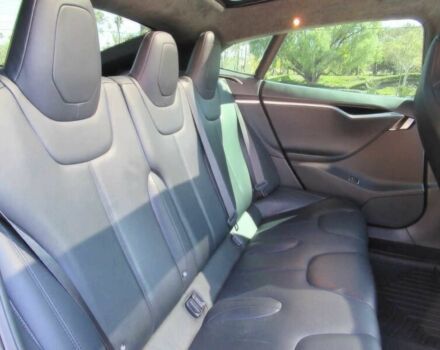 Серый Тесла Модель С, объемом двигателя 0 л и пробегом 54 тыс. км за 11000 $, фото 9 на Automoto.ua