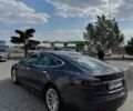 Серый Тесла Модель С, объемом двигателя 0 л и пробегом 200 тыс. км за 14500 $, фото 5 на Automoto.ua