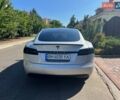 Серый Тесла Модель С, объемом двигателя 0 л и пробегом 130 тыс. км за 22999 $, фото 3 на Automoto.ua