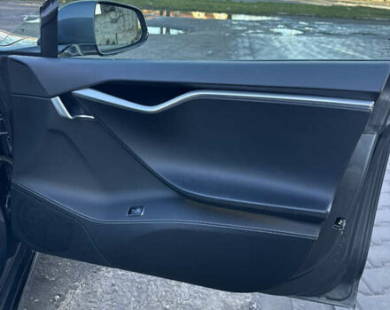 Сірий Тесла Модель С, об'ємом двигуна 0 л та пробігом 135 тис. км за 19999 $, фото 9 на Automoto.ua