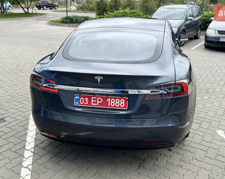 Серый Тесла Модель С, объемом двигателя 0 л и пробегом 150 тыс. км за 18500 $, фото 6 на Automoto.ua
