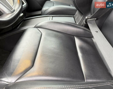 Серый Тесла Модель С, объемом двигателя 0 л и пробегом 128 тыс. км за 18300 $, фото 16 на Automoto.ua