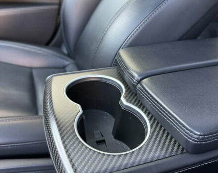 Серый Тесла Модель С, объемом двигателя 0 л и пробегом 135 тыс. км за 27500 $, фото 27 на Automoto.ua