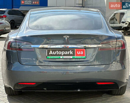 Серый Тесла Модель С, объемом двигателя 0 л и пробегом 50 тыс. км за 19230 $, фото 7 на Automoto.ua