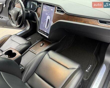 Серый Тесла Модель С, объемом двигателя 0 л и пробегом 111 тыс. км за 20500 $, фото 46 на Automoto.ua