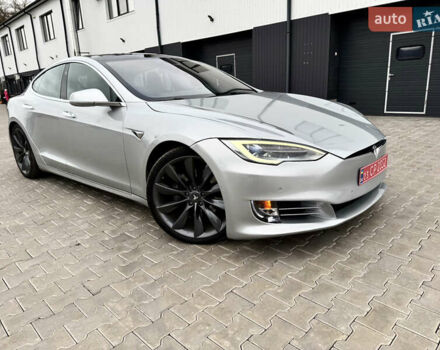 Серый Тесла Модель С, объемом двигателя 0 л и пробегом 128 тыс. км за 18300 $, фото 4 на Automoto.ua