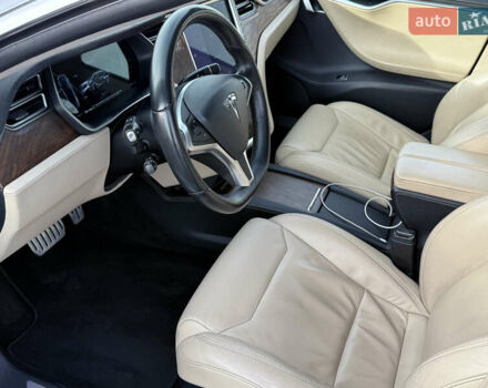 Серый Тесла Модель С, объемом двигателя 0 л и пробегом 141 тыс. км за 19000 $, фото 10 на Automoto.ua