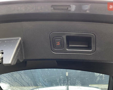 Серый Тесла Модель С, объемом двигателя 0 л и пробегом 233 тыс. км за 16800 $, фото 42 на Automoto.ua