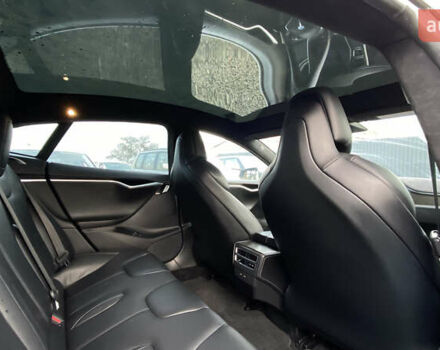 Серый Тесла Модель С, объемом двигателя 0 л и пробегом 233 тыс. км за 16800 $, фото 44 на Automoto.ua